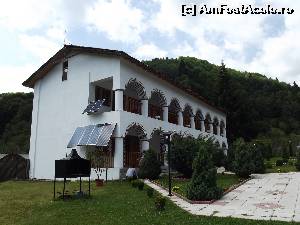[P35] Clădirea în care credincioşii pot rămâne peste noapte » foto by irinad
 - 
<span class="allrVoted glyphicon glyphicon-heart hidden" id="av654132"></span>
<a class="m-l-10 hidden" id="sv654132" onclick="voting_Foto_DelVot(,654132,9386)" role="button">șterge vot <span class="glyphicon glyphicon-remove"></span></a>
<a id="v9654132" class=" c-red"  onclick="voting_Foto_SetVot(654132)" role="button"><span class="glyphicon glyphicon-heart-empty"></span> <b>LIKE</b> = Votează poza</a> <img class="hidden"  id="f654132W9" src="/imagini/loader.gif" border="0" /><span class="AjErrMes hidden" id="e654132ErM"></span>