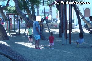 [P04] locul de joaca gratuit pe plaja la umbra pinilor » foto by buterfly*
 - 
<span class="allrVoted glyphicon glyphicon-heart hidden" id="av520375"></span>
<a class="m-l-10 hidden" id="sv520375" onclick="voting_Foto_DelVot(,520375,9419)" role="button">șterge vot <span class="glyphicon glyphicon-remove"></span></a>
<a id="v9520375" class=" c-red"  onclick="voting_Foto_SetVot(520375)" role="button"><span class="glyphicon glyphicon-heart-empty"></span> <b>LIKE</b> = Votează poza</a> <img class="hidden"  id="f520375W9" src="/imagini/loader.gif" border="0" /><span class="AjErrMes hidden" id="e520375ErM"></span>