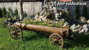 [P04] Carul cu flori.  » foto by Utube
 - 
<span class="allrVoted glyphicon glyphicon-heart hidden" id="av350094"></span>
<a class="m-l-10 hidden" id="sv350094" onclick="voting_Foto_DelVot(,350094,9483)" role="button">șterge vot <span class="glyphicon glyphicon-remove"></span></a>
<a id="v9350094" class=" c-red"  onclick="voting_Foto_SetVot(350094)" role="button"><span class="glyphicon glyphicon-heart-empty"></span> <b>LIKE</b> = Votează poza</a> <img class="hidden"  id="f350094W9" src="/imagini/loader.gif" border="0" /><span class="AjErrMes hidden" id="e350094ErM"></span>