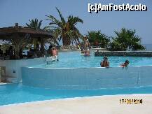 [P03] Vedere spre barul piscinei » foto by Romeo2011
 - 
<span class="allrVoted glyphicon glyphicon-heart hidden" id="av230495"></span>
<a class="m-l-10 hidden" id="sv230495" onclick="voting_Foto_DelVot(,230495,9539)" role="button">șterge vot <span class="glyphicon glyphicon-remove"></span></a>
<a id="v9230495" class=" c-red"  onclick="voting_Foto_SetVot(230495)" role="button"><span class="glyphicon glyphicon-heart-empty"></span> <b>LIKE</b> = Votează poza</a> <img class="hidden"  id="f230495W9" src="/imagini/loader.gif" border="0" /><span class="AjErrMes hidden" id="e230495ErM"></span>