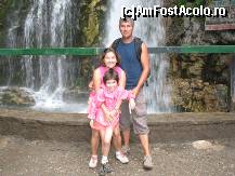 [P03] Am ajuns la cascada, toti trei. » foto by crinatudosie
 - 
<span class="allrVoted glyphicon glyphicon-heart hidden" id="av105218"></span>
<a class="m-l-10 hidden" id="sv105218" onclick="voting_Foto_DelVot(,105218,9594)" role="button">șterge vot <span class="glyphicon glyphicon-remove"></span></a>
<a id="v9105218" class=" c-red"  onclick="voting_Foto_SetVot(105218)" role="button"><span class="glyphicon glyphicon-heart-empty"></span> <b>LIKE</b> = Votează poza</a> <img class="hidden"  id="f105218W9" src="/imagini/loader.gif" border="0" /><span class="AjErrMes hidden" id="e105218ErM"></span>