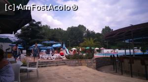 [P04] Terasa de la piscina » foto by valentina
 - 
<span class="allrVoted glyphicon glyphicon-heart hidden" id="av822168"></span>
<a class="m-l-10 hidden" id="sv822168" onclick="voting_Foto_DelVot(,822168,9707)" role="button">șterge vot <span class="glyphicon glyphicon-remove"></span></a>
<a id="v9822168" class=" c-red"  onclick="voting_Foto_SetVot(822168)" role="button"><span class="glyphicon glyphicon-heart-empty"></span> <b>LIKE</b> = Votează poza</a> <img class="hidden"  id="f822168W9" src="/imagini/loader.gif" border="0" /><span class="AjErrMes hidden" id="e822168ErM"></span>