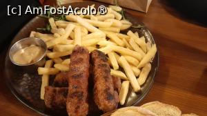 [P23] mici Angus cu cartofi prajiti » foto by Yolanda
 - 
<span class="allrVoted glyphicon glyphicon-heart hidden" id="av1507886"></span>
<a class="m-l-10 hidden" id="sv1507886" onclick="voting_Foto_DelVot(,1507886,9747)" role="button">șterge vot <span class="glyphicon glyphicon-remove"></span></a>
<a id="v91507886" class=" c-red"  onclick="voting_Foto_SetVot(1507886)" role="button"><span class="glyphicon glyphicon-heart-empty"></span> <b>LIKE</b> = Votează poza</a> <img class="hidden"  id="f1507886W9" src="/imagini/loader.gif" border="0" /><span class="AjErrMes hidden" id="e1507886ErM"></span>