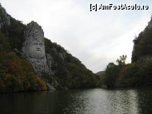 [P02] Chipul lui Decebal sapat in munte-fotografiat din barca » foto by Irimita
 - 
<span class="allrVoted glyphicon glyphicon-heart hidden" id="av382018"></span>
<a class="m-l-10 hidden" id="sv382018" onclick="voting_Foto_DelVot(,382018,9782)" role="button">șterge vot <span class="glyphicon glyphicon-remove"></span></a>
<a id="v9382018" class=" c-red"  onclick="voting_Foto_SetVot(382018)" role="button"><span class="glyphicon glyphicon-heart-empty"></span> <b>LIKE</b> = Votează poza</a> <img class="hidden"  id="f382018W9" src="/imagini/loader.gif" border="0" /><span class="AjErrMes hidden" id="e382018ErM"></span>