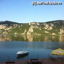 [P02] imagine de pe ponton, pensiunea Decebal. » foto by ARA
 - 
<span class="allrVoted glyphicon glyphicon-heart hidden" id="av330339"></span>
<a class="m-l-10 hidden" id="sv330339" onclick="voting_Foto_DelVot(,330339,9782)" role="button">șterge vot <span class="glyphicon glyphicon-remove"></span></a>
<a id="v9330339" class=" c-red"  onclick="voting_Foto_SetVot(330339)" role="button"><span class="glyphicon glyphicon-heart-empty"></span> <b>LIKE</b> = Votează poza</a> <img class="hidden"  id="f330339W9" src="/imagini/loader.gif" border="0" /><span class="AjErrMes hidden" id="e330339ErM"></span>