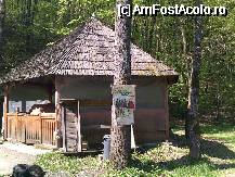[P08] Popasul Turistic Colnic - Un foişor din curtea popasului. » foto by creivean
 - 
<span class="allrVoted glyphicon glyphicon-heart hidden" id="av69519"></span>
<a class="m-l-10 hidden" id="sv69519" onclick="voting_Foto_DelVot(,69519,9803)" role="button">șterge vot <span class="glyphicon glyphicon-remove"></span></a>
<a id="v969519" class=" c-red"  onclick="voting_Foto_SetVot(69519)" role="button"><span class="glyphicon glyphicon-heart-empty"></span> <b>LIKE</b> = Votează poza</a> <img class="hidden"  id="f69519W9" src="/imagini/loader.gif" border="0" /><span class="AjErrMes hidden" id="e69519ErM"></span>