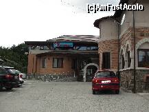 [P18] Intrarea din strada a restaurantului GClub » foto by dananecula*
 - 
<span class="allrVoted glyphicon glyphicon-heart hidden" id="av255354"></span>
<a class="m-l-10 hidden" id="sv255354" onclick="voting_Foto_DelVot(,255354,9854)" role="button">șterge vot <span class="glyphicon glyphicon-remove"></span></a>
<a id="v9255354" class=" c-red"  onclick="voting_Foto_SetVot(255354)" role="button"><span class="glyphicon glyphicon-heart-empty"></span> <b>LIKE</b> = Votează poza</a> <img class="hidden"  id="f255354W9" src="/imagini/loader.gif" border="0" /><span class="AjErrMes hidden" id="e255354ErM"></span>