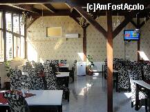[P23] Un alt colt din restaurnat (de langa fereastra) » foto by dananecula*
 - 
<span class="allrVoted glyphicon glyphicon-heart hidden" id="av255360"></span>
<a class="m-l-10 hidden" id="sv255360" onclick="voting_Foto_DelVot(,255360,9854)" role="button">șterge vot <span class="glyphicon glyphicon-remove"></span></a>
<a id="v9255360" class=" c-red"  onclick="voting_Foto_SetVot(255360)" role="button"><span class="glyphicon glyphicon-heart-empty"></span> <b>LIKE</b> = Votează poza</a> <img class="hidden"  id="f255360W9" src="/imagini/loader.gif" border="0" /><span class="AjErrMes hidden" id="e255360ErM"></span>