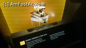 [P34] Am ajuns la literatura...  » foto by mecut
 - 
<span class="allrVoted glyphicon glyphicon-heart hidden" id="av826003"></span>
<a class="m-l-10 hidden" id="sv826003" onclick="voting_Foto_DelVot(,826003,9962)" role="button">șterge vot <span class="glyphicon glyphicon-remove"></span></a>
<a id="v9826003" class=" c-red"  onclick="voting_Foto_SetVot(826003)" role="button"><span class="glyphicon glyphicon-heart-empty"></span> <b>LIKE</b> = Votează poza</a> <img class="hidden"  id="f826003W9" src="/imagini/loader.gif" border="0" /><span class="AjErrMes hidden" id="e826003ErM"></span>