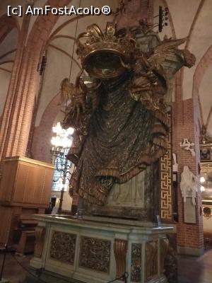 [P19] catedrala cu altar din Ag » foto by Yolanda
 - 
<span class="allrVoted glyphicon glyphicon-heart hidden" id="av1262777"></span>
<a class="m-l-10 hidden" id="sv1262777" onclick="voting_Foto_DelVot(,1262777,9962)" role="button">șterge vot <span class="glyphicon glyphicon-remove"></span></a>
<a id="v91262777" class=" c-red"  onclick="voting_Foto_SetVot(1262777)" role="button"><span class="glyphicon glyphicon-heart-empty"></span> <b>LIKE</b> = Votează poza</a> <img class="hidden"  id="f1262777W9" src="/imagini/loader.gif" border="0" /><span class="AjErrMes hidden" id="e1262777ErM"></span>