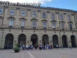 [P26] Palatul regal, curtea interioara » foto by Yolanda
 - 
<span class="allrVoted glyphicon glyphicon-heart hidden" id="av1262784"></span>
<a class="m-l-10 hidden" id="sv1262784" onclick="voting_Foto_DelVot(,1262784,9962)" role="button">șterge vot <span class="glyphicon glyphicon-remove"></span></a>
<a id="v91262784" class=" c-red"  onclick="voting_Foto_SetVot(1262784)" role="button"><span class="glyphicon glyphicon-heart-empty"></span> <b>LIKE</b> = Votează poza</a> <img class="hidden"  id="f1262784W9" src="/imagini/loader.gif" border="0" /><span class="AjErrMes hidden" id="e1262784ErM"></span>