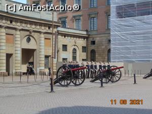 [P46] pregatirea pentru schimbarea garzii » foto by Yolanda
 - 
<span class="allrVoted glyphicon glyphicon-heart hidden" id="av1262813"></span>
<a class="m-l-10 hidden" id="sv1262813" onclick="voting_Foto_DelVot(,1262813,9962)" role="button">șterge vot <span class="glyphicon glyphicon-remove"></span></a>
<a id="v91262813" class=" c-red"  onclick="voting_Foto_SetVot(1262813)" role="button"><span class="glyphicon glyphicon-heart-empty"></span> <b>LIKE</b> = Votează poza</a> <img class="hidden"  id="f1262813W9" src="/imagini/loader.gif" border="0" /><span class="AjErrMes hidden" id="e1262813ErM"></span>