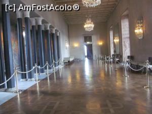 [P42] Sala Prințului cu picturi făcute de fratele regelui pe peretele opus geamurilor, care imortalizau exact peisajul care se vedea pe geam. Și-a finalizat opera în 5 ani.  » foto by Aurici
 - 
<span class="allrVoted glyphicon glyphicon-heart hidden" id="av799904"></span>
<a class="m-l-10 hidden" id="sv799904" onclick="voting_Foto_DelVot(,799904,9962)" role="button">șterge vot <span class="glyphicon glyphicon-remove"></span></a>
<a id="v9799904" class=" c-red"  onclick="voting_Foto_SetVot(799904)" role="button"><span class="glyphicon glyphicon-heart-empty"></span> <b>LIKE</b> = Votează poza</a> <img class="hidden"  id="f799904W9" src="/imagini/loader.gif" border="0" /><span class="AjErrMes hidden" id="e799904ErM"></span>