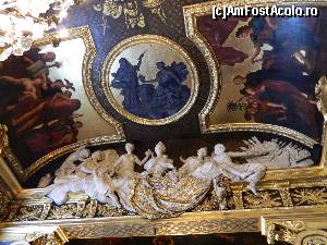[P17] Detaliu de picturi si sculpturi in Palatul Regal din Stockholm » foto by ileanaxperta*
 - 
<span class="allrVoted glyphicon glyphicon-heart hidden" id="av580221"></span>
<a class="m-l-10 hidden" id="sv580221" onclick="voting_Foto_DelVot(,580221,9962)" role="button">șterge vot <span class="glyphicon glyphicon-remove"></span></a>
<a id="v9580221" class=" c-red"  onclick="voting_Foto_SetVot(580221)" role="button"><span class="glyphicon glyphicon-heart-empty"></span> <b>LIKE</b> = Votează poza</a> <img class="hidden"  id="f580221W9" src="/imagini/loader.gif" border="0" /><span class="AjErrMes hidden" id="e580221ErM"></span>