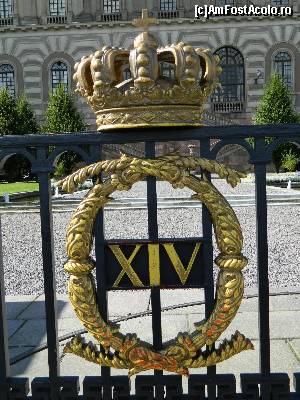 [P33] La Palatul Regal din Stockholm » foto by ileanaxperta*
 - 
<span class="allrVoted glyphicon glyphicon-heart hidden" id="av580237"></span>
<a class="m-l-10 hidden" id="sv580237" onclick="voting_Foto_DelVot(,580237,9962)" role="button">șterge vot <span class="glyphicon glyphicon-remove"></span></a>
<a id="v9580237" class=" c-red"  onclick="voting_Foto_SetVot(580237)" role="button"><span class="glyphicon glyphicon-heart-empty"></span> <b>LIKE</b> = Votează poza</a> <img class="hidden"  id="f580237W9" src="/imagini/loader.gif" border="0" /><span class="AjErrMes hidden" id="e580237ErM"></span>