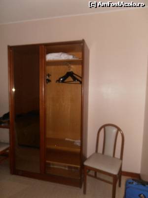 [P04] Hotel Pineta Palace - dulapul foarte mare, nici nu l-am folosit » foto by sunflower
 - 
<span class="allrVoted glyphicon glyphicon-heart hidden" id="av524429"></span>
<a class="m-l-10 hidden" id="sv524429" onclick="voting_Foto_DelVot(,524429,9979)" role="button">șterge vot <span class="glyphicon glyphicon-remove"></span></a>
<a id="v9524429" class=" c-red"  onclick="voting_Foto_SetVot(524429)" role="button"><span class="glyphicon glyphicon-heart-empty"></span> <b>LIKE</b> = Votează poza</a> <img class="hidden"  id="f524429W9" src="/imagini/loader.gif" border="0" /><span class="AjErrMes hidden" id="e524429ErM"></span>