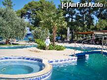 [P02] piscina cu marea in fundal » foto by viorelbratu1977*
 - 
<span class="allrVoted glyphicon glyphicon-heart hidden" id="av288486"></span>
<a class="m-l-10 hidden" id="sv288486" onclick="voting_Foto_DelVot(,288486,10016)" role="button">șterge vot <span class="glyphicon glyphicon-remove"></span></a>
<a id="v9288486" class=" c-red"  onclick="voting_Foto_SetVot(288486)" role="button"><span class="glyphicon glyphicon-heart-empty"></span> <b>LIKE</b> = Votează poza</a> <img class="hidden"  id="f288486W9" src="/imagini/loader.gif" border="0" /><span class="AjErrMes hidden" id="e288486ErM"></span>