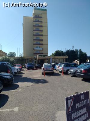 [P01] Hotelul din fata » foto by playmaker21
 - 
<span class="allrVoted glyphicon glyphicon-heart hidden" id="av875865"></span>
<a class="m-l-10 hidden" id="sv875865" onclick="voting_Foto_DelVot(,875865,10023)" role="button">șterge vot <span class="glyphicon glyphicon-remove"></span></a>
<a id="v9875865" class=" c-red"  onclick="voting_Foto_SetVot(875865)" role="button"><span class="glyphicon glyphicon-heart-empty"></span> <b>LIKE</b> = Votează poza</a> <img class="hidden"  id="f875865W9" src="/imagini/loader.gif" border="0" /><span class="AjErrMes hidden" id="e875865ErM"></span>