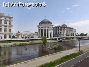 [P38] Colonada Macedoniei Independente, Parchetul Republicii Macedonia si Ministerul Afacerilor Externe » foto by fredutza
 - 
<span class="allrVoted glyphicon glyphicon-heart hidden" id="av1500302"></span>
<a class="m-l-10 hidden" id="sv1500302" onclick="voting_Foto_DelVot(,1500302,10053)" role="button">șterge vot <span class="glyphicon glyphicon-remove"></span></a>
<a id="v91500302" class=" c-red"  onclick="voting_Foto_SetVot(1500302)" role="button"><span class="glyphicon glyphicon-heart-empty"></span> <b>LIKE</b> = Votează poza</a> <img class="hidden"  id="f1500302W9" src="/imagini/loader.gif" border="0" /><span class="AjErrMes hidden" id="e1500302ErM"></span>
