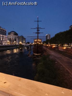 [P51] Hotelul Senigallia seara » foto by fredutza
 - 
<span class="allrVoted glyphicon glyphicon-heart hidden" id="av1500315"></span>
<a class="m-l-10 hidden" id="sv1500315" onclick="voting_Foto_DelVot(,1500315,10053)" role="button">șterge vot <span class="glyphicon glyphicon-remove"></span></a>
<a id="v91500315" class=" c-red"  onclick="voting_Foto_SetVot(1500315)" role="button"><span class="glyphicon glyphicon-heart-empty"></span> <b>LIKE</b> = Votează poza</a> <img class="hidden"  id="f1500315W9" src="/imagini/loader.gif" border="0" /><span class="AjErrMes hidden" id="e1500315ErM"></span>