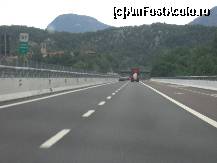 [P16] poarta de iesire de pe autostrada » foto by csaszar78
 - 
<span class="allrVoted glyphicon glyphicon-heart hidden" id="av374768"></span>
<a class="m-l-10 hidden" id="sv374768" onclick="voting_Foto_DelVot(,374768,10103)" role="button">șterge vot <span class="glyphicon glyphicon-remove"></span></a>
<a id="v9374768" class=" c-red"  onclick="voting_Foto_SetVot(374768)" role="button"><span class="glyphicon glyphicon-heart-empty"></span> <b>LIKE</b> = Votează poza</a> <img class="hidden"  id="f374768W9" src="/imagini/loader.gif" border="0" /><span class="AjErrMes hidden" id="e374768ErM"></span>