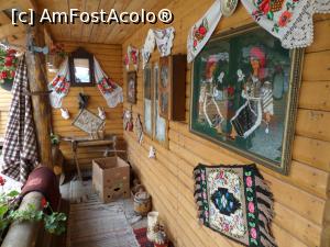 [P08] Obiecte expuse pe prispa muzeului. » foto by Safta Radu
 - 
<span class="allrVoted glyphicon glyphicon-heart hidden" id="av1379373"></span>
<a class="m-l-10 hidden" id="sv1379373" onclick="voting_Foto_DelVot(,1379373,10152)" role="button">șterge vot <span class="glyphicon glyphicon-remove"></span></a>
<a id="v91379373" class=" c-red"  onclick="voting_Foto_SetVot(1379373)" role="button"><span class="glyphicon glyphicon-heart-empty"></span> <b>LIKE</b> = Votează poza</a> <img class="hidden"  id="f1379373W9" src="/imagini/loader.gif" border="0" /><span class="AjErrMes hidden" id="e1379373ErM"></span>