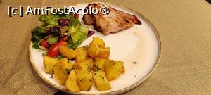 [P13] Pui și garnitură. » foto by tata123 🔱
 - 
<span class="allrVoted glyphicon glyphicon-heart hidden" id="av1496842"></span>
<a class="m-l-10 hidden" id="sv1496842" onclick="voting_Foto_DelVot(,1496842,10168)" role="button">șterge vot <span class="glyphicon glyphicon-remove"></span></a>
<a id="v91496842" class=" c-red"  onclick="voting_Foto_SetVot(1496842)" role="button"><span class="glyphicon glyphicon-heart-empty"></span> <b>LIKE</b> = Votează poza</a> <img class="hidden"  id="f1496842W9" src="/imagini/loader.gif" border="0" /><span class="AjErrMes hidden" id="e1496842ErM"></span>