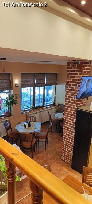 [P02] În salonul interior - vedere de la etajul intermediar. » foto by tata123 🔱
 - 
<span class="allrVoted glyphicon glyphicon-heart hidden" id="av1496831"></span>
<a class="m-l-10 hidden" id="sv1496831" onclick="voting_Foto_DelVot(,1496831,10168)" role="button">șterge vot <span class="glyphicon glyphicon-remove"></span></a>
<a id="v91496831" class=" c-red"  onclick="voting_Foto_SetVot(1496831)" role="button"><span class="glyphicon glyphicon-heart-empty"></span> <b>LIKE</b> = Votează poza</a> <img class="hidden"  id="f1496831W9" src="/imagini/loader.gif" border="0" /><span class="AjErrMes hidden" id="e1496831ErM"></span>