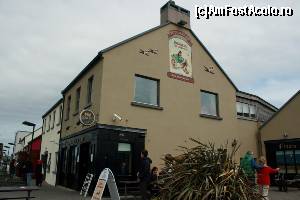 [P36] Zona din orășelul Doolin unde ne-a parcat autocarul. Aici cei mai mulți au intrat să mănânce.  » foto by ariciu*
 - 
<span class="allrVoted glyphicon glyphicon-heart hidden" id="av511352"></span>
<a class="m-l-10 hidden" id="sv511352" onclick="voting_Foto_DelVot(,511352,10242)" role="button">șterge vot <span class="glyphicon glyphicon-remove"></span></a>
<a id="v9511352" class=" c-red"  onclick="voting_Foto_SetVot(511352)" role="button"><span class="glyphicon glyphicon-heart-empty"></span> <b>LIKE</b> = Votează poza</a> <img class="hidden"  id="f511352W9" src="/imagini/loader.gif" border="0" /><span class="AjErrMes hidden" id="e511352ErM"></span>