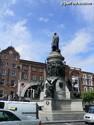 [P18] Aici ne-am dezmeticit, ne-am uitat lung spre Daniel O'Connell si am pornit putin prin Dublin » foto by DOINITA
 - 
<span class="allrVoted glyphicon glyphicon-heart hidden" id="av659447"></span>
<a class="m-l-10 hidden" id="sv659447" onclick="voting_Foto_DelVot(,659447,10242)" role="button">șterge vot <span class="glyphicon glyphicon-remove"></span></a>
<a id="v9659447" class=" c-red"  onclick="voting_Foto_SetVot(659447)" role="button"><span class="glyphicon glyphicon-heart-empty"></span> <b>LIKE</b> = Votează poza</a> <img class="hidden"  id="f659447W9" src="/imagini/loader.gif" border="0" /><span class="AjErrMes hidden" id="e659447ErM"></span>