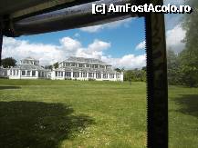 [P27] Ne apropiem de The Temperate House. Poza facuta din Kew Explorer. » foto by TraianS
 - 
<span class="allrVoted glyphicon glyphicon-heart hidden" id="av222873"></span>
<a class="m-l-10 hidden" id="sv222873" onclick="voting_Foto_DelVot(,222873,10282)" role="button">șterge vot <span class="glyphicon glyphicon-remove"></span></a>
<a id="v9222873" class=" c-red"  onclick="voting_Foto_SetVot(222873)" role="button"><span class="glyphicon glyphicon-heart-empty"></span> <b>LIKE</b> = Votează poza</a> <img class="hidden"  id="f222873W9" src="/imagini/loader.gif" border="0" /><span class="AjErrMes hidden" id="e222873ErM"></span>