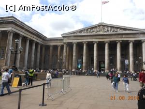 [P01] British Museum - Curtea din fața intrării principale.  » foto by iulianic
 - 
<span class="allrVoted glyphicon glyphicon-heart hidden" id="av810931"></span>
<a class="m-l-10 hidden" id="sv810931" onclick="voting_Foto_DelVot(,810931,10282)" role="button">șterge vot <span class="glyphicon glyphicon-remove"></span></a>
<a id="v9810931" class=" c-red"  onclick="voting_Foto_SetVot(810931)" role="button"><span class="glyphicon glyphicon-heart-empty"></span> <b>LIKE</b> = Votează poza</a> <img class="hidden"  id="f810931W9" src="/imagini/loader.gif" border="0" /><span class="AjErrMes hidden" id="e810931ErM"></span>