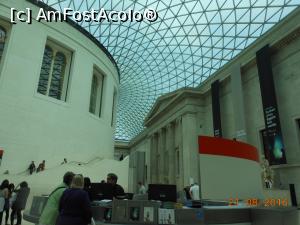 [P04] British Museum - Holul central cu punctele de informare turistică.  » foto by iulianic
 - 
<span class="allrVoted glyphicon glyphicon-heart hidden" id="av810934"></span>
<a class="m-l-10 hidden" id="sv810934" onclick="voting_Foto_DelVot(,810934,10282)" role="button">șterge vot <span class="glyphicon glyphicon-remove"></span></a>
<a id="v9810934" class=" c-red"  onclick="voting_Foto_SetVot(810934)" role="button"><span class="glyphicon glyphicon-heart-empty"></span> <b>LIKE</b> = Votează poza</a> <img class="hidden"  id="f810934W9" src="/imagini/loader.gif" border="0" /><span class="AjErrMes hidden" id="e810934ErM"></span>