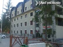 [P07] Exterior Rizzo Hotel » foto by georgeroiu
 - 
<span class="allrVoted glyphicon glyphicon-heart hidden" id="av262851"></span>
<a class="m-l-10 hidden" id="sv262851" onclick="voting_Foto_DelVot(,262851,10353)" role="button">șterge vot <span class="glyphicon glyphicon-remove"></span></a>
<a id="v9262851" class=" c-red"  onclick="voting_Foto_SetVot(262851)" role="button"><span class="glyphicon glyphicon-heart-empty"></span> <b>LIKE</b> = Votează poza</a> <img class="hidden"  id="f262851W9" src="/imagini/loader.gif" border="0" /><span class="AjErrMes hidden" id="e262851ErM"></span>