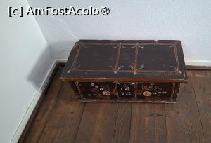 [P33] Muzeul de icoane pe sticlă Preot Zosim Oancea » foto by Carmen Ion
 - 
<span class="allrVoted glyphicon glyphicon-heart hidden" id="av1510396"></span>
<a class="m-l-10 hidden" id="sv1510396" onclick="voting_Foto_DelVot(,1510396,10358)" role="button">șterge vot <span class="glyphicon glyphicon-remove"></span></a>
<a id="v91510396" class=" c-red"  onclick="voting_Foto_SetVot(1510396)" role="button"><span class="glyphicon glyphicon-heart-empty"></span> <b>LIKE</b> = Votează poza</a> <img class="hidden"  id="f1510396W9" src="/imagini/loader.gif" border="0" /><span class="AjErrMes hidden" id="e1510396ErM"></span>