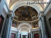 [P15] Muzeele Vaticanului:Muzeul Pio-Clementine - intrarea în Galeria de busturi și portrete » foto by mariana.olaru
 - 
<span class="allrVoted glyphicon glyphicon-heart hidden" id="av265636"></span>
<a class="m-l-10 hidden" id="sv265636" onclick="voting_Foto_DelVot(,265636,10398)" role="button">șterge vot <span class="glyphicon glyphicon-remove"></span></a>
<a id="v9265636" class=" c-red"  onclick="voting_Foto_SetVot(265636)" role="button"><span class="glyphicon glyphicon-heart-empty"></span> <b>LIKE</b> = Votează poza</a> <img class="hidden"  id="f265636W9" src="/imagini/loader.gif" border="0" /><span class="AjErrMes hidden" id="e265636ErM"></span>