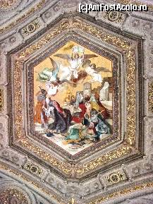 [P32] Muzeele Vaticanului:Muzeul Pio-Clementine - o altă casetă pictată pe plafonul Sălii statuilor » foto by mariana.olaru
 - 
<span class="allrVoted glyphicon glyphicon-heart hidden" id="av265653"></span>
<a class="m-l-10 hidden" id="sv265653" onclick="voting_Foto_DelVot(,265653,10398)" role="button">șterge vot <span class="glyphicon glyphicon-remove"></span></a>
<a id="v9265653" class=" c-red"  onclick="voting_Foto_SetVot(265653)" role="button"><span class="glyphicon glyphicon-heart-empty"></span> <b>LIKE</b> = Votează poza</a> <img class="hidden"  id="f265653W9" src="/imagini/loader.gif" border="0" /><span class="AjErrMes hidden" id="e265653ErM"></span>