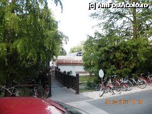[P19] peste drum de hotel, la 20 de metri, intrarea la Baile Cetatii, atractia statiunii » foto by mirmicu
 - 
<span class="allrVoted glyphicon glyphicon-heart hidden" id="av361995"></span>
<a class="m-l-10 hidden" id="sv361995" onclick="voting_Foto_DelVot(,361995,10411)" role="button">șterge vot <span class="glyphicon glyphicon-remove"></span></a>
<a id="v9361995" class=" c-red"  onclick="voting_Foto_SetVot(361995)" role="button"><span class="glyphicon glyphicon-heart-empty"></span> <b>LIKE</b> = Votează poza</a> <img class="hidden"  id="f361995W9" src="/imagini/loader.gif" border="0" /><span class="AjErrMes hidden" id="e361995ErM"></span>