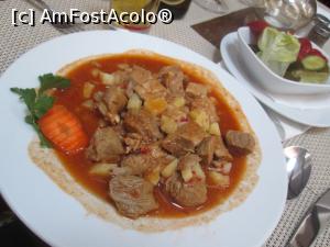 [P01] Gulaş de viţel, restaurant Transilvania, Braşov - 12 lei » foto by krondia*
 - 
<span class="allrVoted glyphicon glyphicon-heart hidden" id="av863913"></span>
<a class="m-l-10 hidden" id="sv863913" onclick="voting_Foto_DelVot(,863913,10418)" role="button">șterge vot <span class="glyphicon glyphicon-remove"></span></a>
<a id="v9863913" class=" c-red"  onclick="voting_Foto_SetVot(863913)" role="button"><span class="glyphicon glyphicon-heart-empty"></span> <b>LIKE</b> = Votează poza</a> <img class="hidden"  id="f863913W9" src="/imagini/loader.gif" border="0" /><span class="AjErrMes hidden" id="e863913ErM"></span>