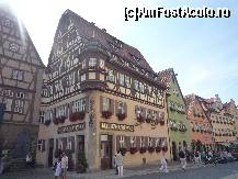 [P17] Rothenburg ob der Tauber - cladiri frumoase cu flori » foto by cryss27
 - 
<span class="allrVoted glyphicon glyphicon-heart hidden" id="av267551"></span>
<a class="m-l-10 hidden" id="sv267551" onclick="voting_Foto_DelVot(,267551,10426)" role="button">șterge vot <span class="glyphicon glyphicon-remove"></span></a>
<a id="v9267551" class=" c-red"  onclick="voting_Foto_SetVot(267551)" role="button"><span class="glyphicon glyphicon-heart-empty"></span> <b>LIKE</b> = Votează poza</a> <img class="hidden"  id="f267551W9" src="/imagini/loader.gif" border="0" /><span class="AjErrMes hidden" id="e267551ErM"></span>