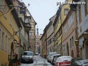 [P10] O străduţă care urcă spre Piaţa centrală, Marktplatz, unde se află şi primăria.  » foto by abancor
 - 
<span class="allrVoted glyphicon glyphicon-heart hidden" id="av386183"></span>
<a class="m-l-10 hidden" id="sv386183" onclick="voting_Foto_DelVot(,386183,10426)" role="button">șterge vot <span class="glyphicon glyphicon-remove"></span></a>
<a id="v9386183" class=" c-red"  onclick="voting_Foto_SetVot(386183)" role="button"><span class="glyphicon glyphicon-heart-empty"></span> <b>LIKE</b> = Votează poza</a> <img class="hidden"  id="f386183W9" src="/imagini/loader.gif" border="0" /><span class="AjErrMes hidden" id="e386183ErM"></span>