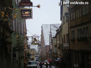 [P11] Firme metalice anunţă cafenele, pensiuni (cum este cazul Grifonului din imagine), muzee sau magazine.  » foto by abancor
 - 
<span class="allrVoted glyphicon glyphicon-heart hidden" id="av386184"></span>
<a class="m-l-10 hidden" id="sv386184" onclick="voting_Foto_DelVot(,386184,10426)" role="button">șterge vot <span class="glyphicon glyphicon-remove"></span></a>
<a id="v9386184" class=" c-red"  onclick="voting_Foto_SetVot(386184)" role="button"><span class="glyphicon glyphicon-heart-empty"></span> <b>LIKE</b> = Votează poza</a> <img class="hidden"  id="f386184W9" src="/imagini/loader.gif" border="0" /><span class="AjErrMes hidden" id="e386184ErM"></span>