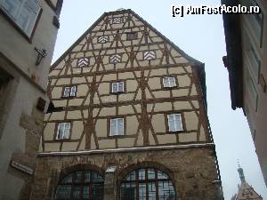 [P12] Construcţie tipic nemţească, stil Fachwerk, adică cu cadru de lemn.  » foto by abancor
 - 
<span class="allrVoted glyphicon glyphicon-heart hidden" id="av386185"></span>
<a class="m-l-10 hidden" id="sv386185" onclick="voting_Foto_DelVot(,386185,10426)" role="button">șterge vot <span class="glyphicon glyphicon-remove"></span></a>
<a id="v9386185" class=" c-red"  onclick="voting_Foto_SetVot(386185)" role="button"><span class="glyphicon glyphicon-heart-empty"></span> <b>LIKE</b> = Votează poza</a> <img class="hidden"  id="f386185W9" src="/imagini/loader.gif" border="0" /><span class="AjErrMes hidden" id="e386185ErM"></span>