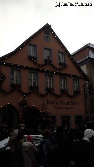 [P08] Magazinul Craciunului » foto by giuliani
 - 
<span class="allrVoted glyphicon glyphicon-heart hidden" id="av446577"></span>
<a class="m-l-10 hidden" id="sv446577" onclick="voting_Foto_DelVot(,446577,10426)" role="button">șterge vot <span class="glyphicon glyphicon-remove"></span></a>
<a id="v9446577" class=" c-red"  onclick="voting_Foto_SetVot(446577)" role="button"><span class="glyphicon glyphicon-heart-empty"></span> <b>LIKE</b> = Votează poza</a> <img class="hidden"  id="f446577W9" src="/imagini/loader.gif" border="0" /><span class="AjErrMes hidden" id="e446577ErM"></span>