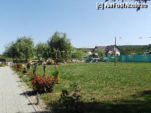 [P20] aici este terenul de volei, in spate locul de joaca pt. copii si in capat de tot este iazul cu pesti » foto by Angelinne
 - 
<span class="allrVoted glyphicon glyphicon-heart hidden" id="av354185"></span>
<a class="m-l-10 hidden" id="sv354185" onclick="voting_Foto_DelVot(,354185,10488)" role="button">șterge vot <span class="glyphicon glyphicon-remove"></span></a>
<a id="v9354185" class=" c-red"  onclick="voting_Foto_SetVot(354185)" role="button"><span class="glyphicon glyphicon-heart-empty"></span> <b>LIKE</b> = Votează poza</a> <img class="hidden"  id="f354185W9" src="/imagini/loader.gif" border="0" /><span class="AjErrMes hidden" id="e354185ErM"></span>