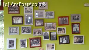 [P31] Fotografii pe peretele crâșmei » foto by Mitica49
 - 
<span class="allrVoted glyphicon glyphicon-heart hidden" id="av1422535"></span>
<a class="m-l-10 hidden" id="sv1422535" onclick="voting_Foto_DelVot(,1422535,10554)" role="button">șterge vot <span class="glyphicon glyphicon-remove"></span></a>
<a id="v91422535" class=" c-red"  onclick="voting_Foto_SetVot(1422535)" role="button"><span class="glyphicon glyphicon-heart-empty"></span> <b>LIKE</b> = Votează poza</a> <img class="hidden"  id="f1422535W9" src="/imagini/loader.gif" border="0" /><span class="AjErrMes hidden" id="e1422535ErM"></span>