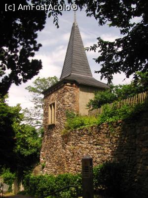 [P18] Zidul vechi al castelului » foto by Radu Tudoran
 - 
<span class="allrVoted glyphicon glyphicon-heart hidden" id="av914727"></span>
<a class="m-l-10 hidden" id="sv914727" onclick="voting_Foto_DelVot(,914727,10598)" role="button">șterge vot <span class="glyphicon glyphicon-remove"></span></a>
<a id="v9914727" class=" c-red"  onclick="voting_Foto_SetVot(914727)" role="button"><span class="glyphicon glyphicon-heart-empty"></span> <b>LIKE</b> = Votează poza</a> <img class="hidden"  id="f914727W9" src="/imagini/loader.gif" border="0" /><span class="AjErrMes hidden" id="e914727ErM"></span>