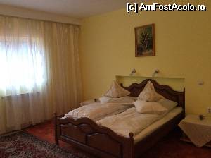 [P19] Camere din cabana Ciucas - pt profesori :)  » foto by ursula
 - 
<span class="allrVoted glyphicon glyphicon-heart hidden" id="av511870"></span>
<a class="m-l-10 hidden" id="sv511870" onclick="voting_Foto_DelVot(,511870,10602)" role="button">șterge vot <span class="glyphicon glyphicon-remove"></span></a>
<a id="v9511870" class=" c-red"  onclick="voting_Foto_SetVot(511870)" role="button"><span class="glyphicon glyphicon-heart-empty"></span> <b>LIKE</b> = Votează poza</a> <img class="hidden"  id="f511870W9" src="/imagini/loader.gif" border="0" /><span class="AjErrMes hidden" id="e511870ErM"></span>
