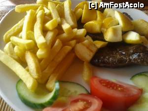 [P14] Dar puteti comanda si altceva, mici, carne de vitel, vita sau porc » foto by dorgo
 - 
<span class="allrVoted glyphicon glyphicon-heart hidden" id="av469029"></span>
<a class="m-l-10 hidden" id="sv469029" onclick="voting_Foto_DelVot(,469029,10621)" role="button">șterge vot <span class="glyphicon glyphicon-remove"></span></a>
<a id="v9469029" class=" c-red"  onclick="voting_Foto_SetVot(469029)" role="button"><span class="glyphicon glyphicon-heart-empty"></span> <b>LIKE</b> = Votează poza</a> <img class="hidden"  id="f469029W9" src="/imagini/loader.gif" border="0" /><span class="AjErrMes hidden" id="e469029ErM"></span>