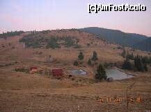 [P19] Unii se gîndesc să dea la pește în vîrf de munte, așadar fiecăruia i se dă pe gustul său... » foto by Qvadratvus
 - 
<span class="allrVoted glyphicon glyphicon-heart hidden" id="av276753"></span>
<a class="m-l-10 hidden" id="sv276753" onclick="voting_Foto_DelVot(,276753,10621)" role="button">șterge vot <span class="glyphicon glyphicon-remove"></span></a>
<a id="v9276753" class=" c-red"  onclick="voting_Foto_SetVot(276753)" role="button"><span class="glyphicon glyphicon-heart-empty"></span> <b>LIKE</b> = Votează poza</a> <img class="hidden"  id="f276753W9" src="/imagini/loader.gif" border="0" /><span class="AjErrMes hidden" id="e276753ErM"></span>